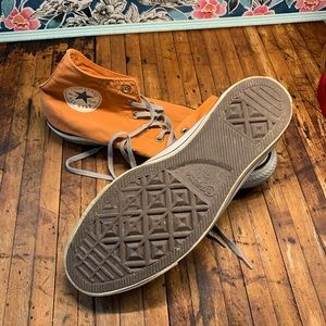 High top Chucks. Mens 13